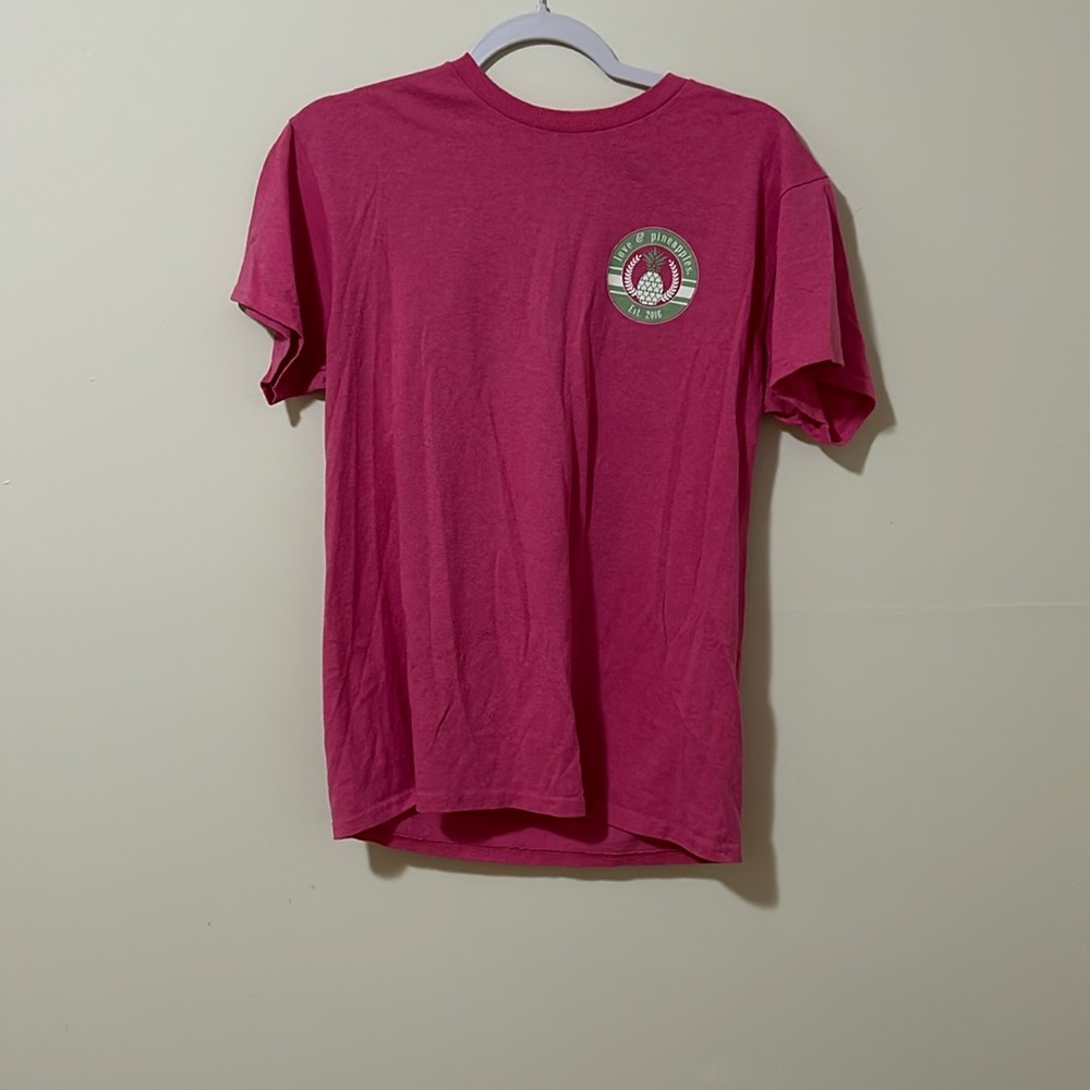 Love pineapples t shirt